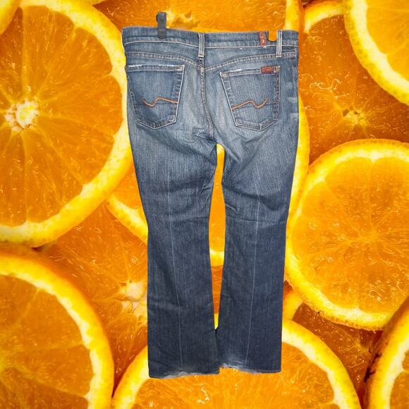 7 For all Mankind Bootcut‎ Slightly Distressed Jeans Size 29 - Picture 2 of 6